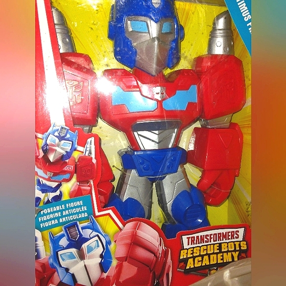 NWT~Playskool Heroes~Transformers Rescue Bots~Optimus Prime Action Figure Toy~ - Picture 4 of 6